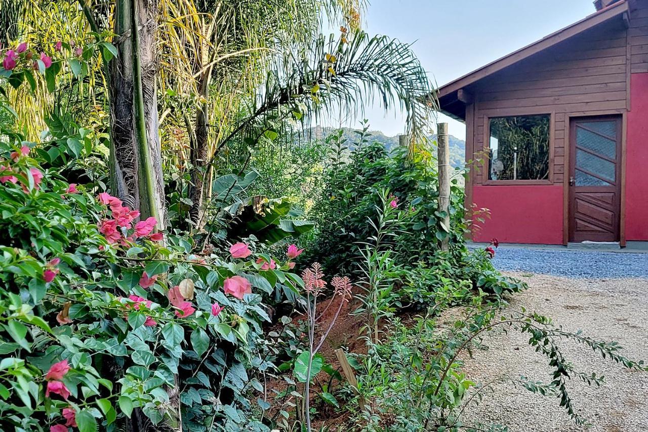 Vila Chalé imerso na Natureza! Sao Bonifacio Exteriér fotografie